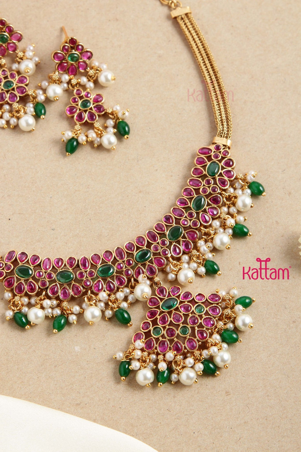 Ruby Green Kemp Choker - N2778