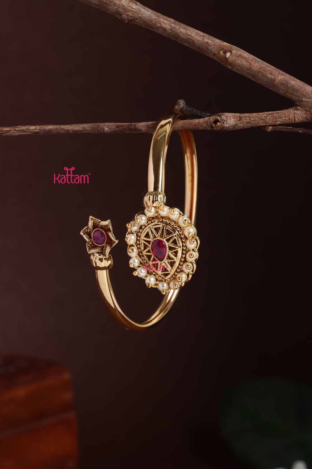 Ruby Thilak Patterned Flower Kada - B621