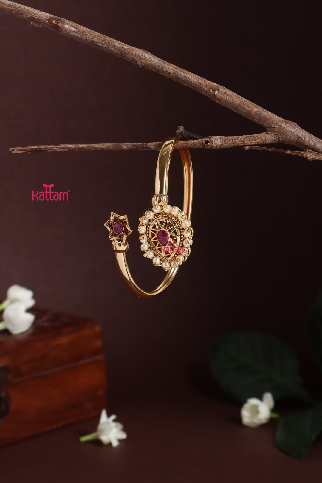 Ruby Thilak Patterned Flower Kada - B621