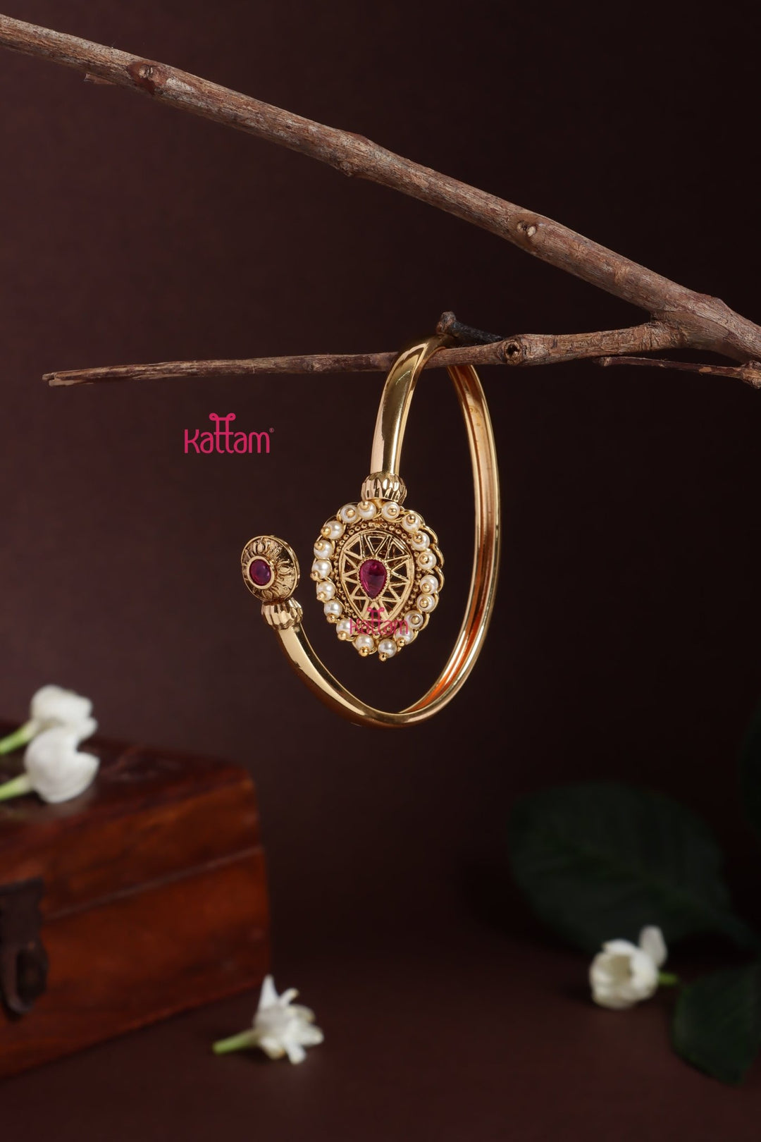 Ruby Thilak Patterned Kada - B619