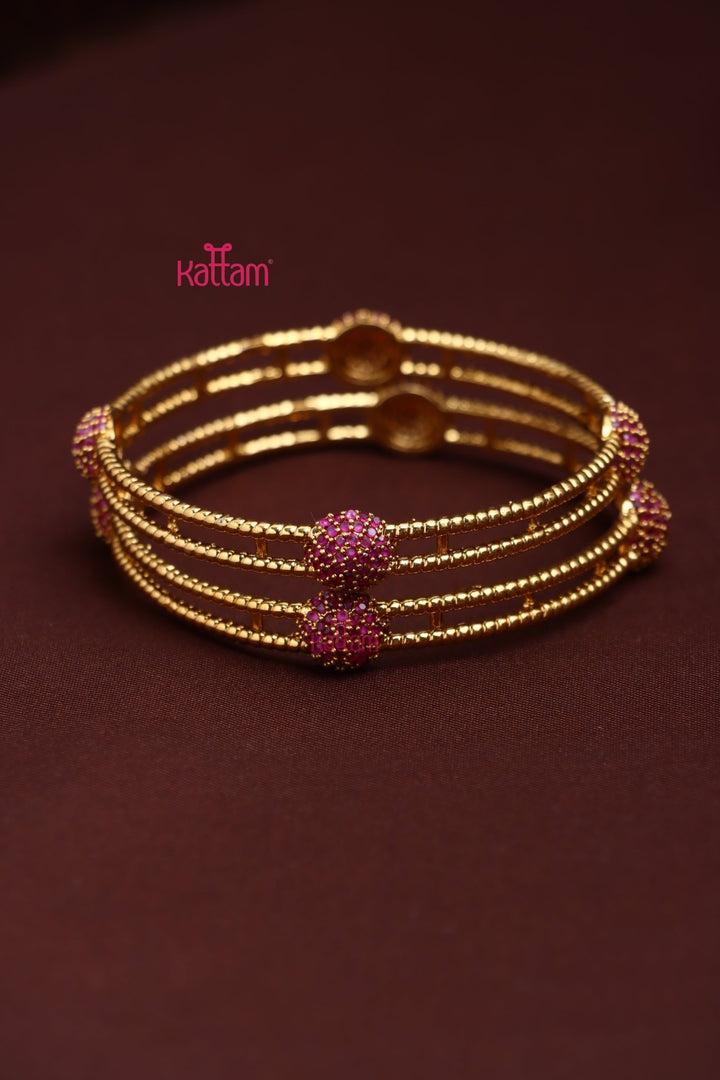 Rubyball Stone Bangle - B566 - V4