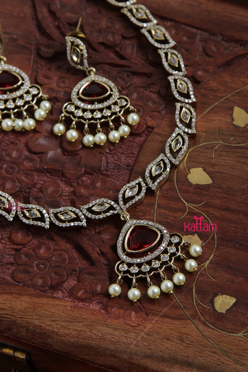 Saha - Victorian Ruby Short Necklace - N6101