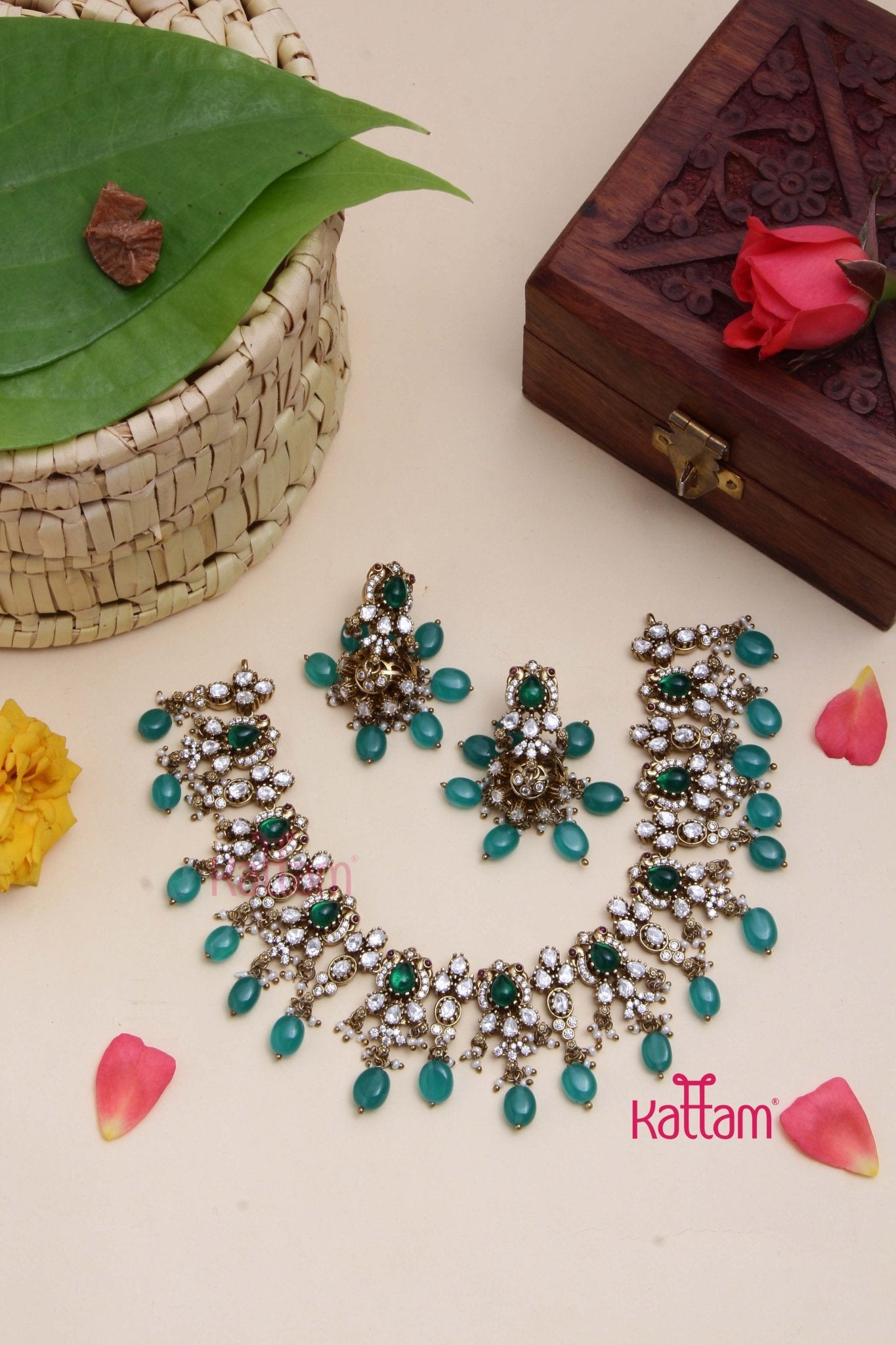 Teal choker hotsell
