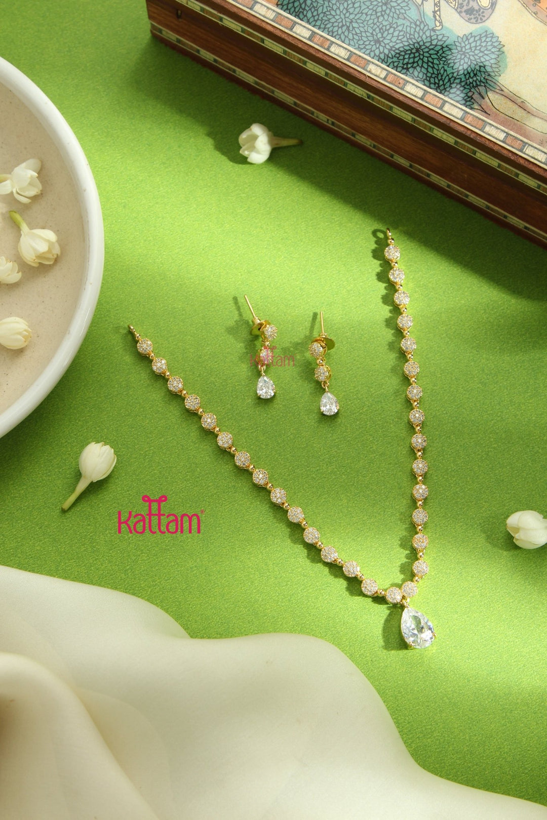 Sarah - AD White Stone Choker - N5170