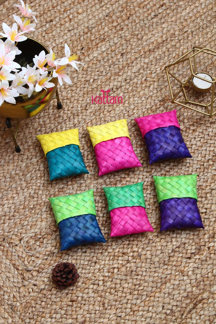 Set of 25 - Handmade Palm Leaf Coin Pouch - RG1