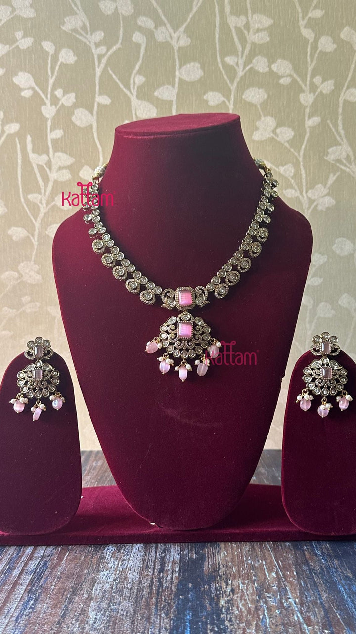 Sherin Victorian Pink Short Necklace - N5044