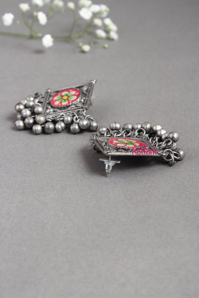 Silver Geometric Earring - E408