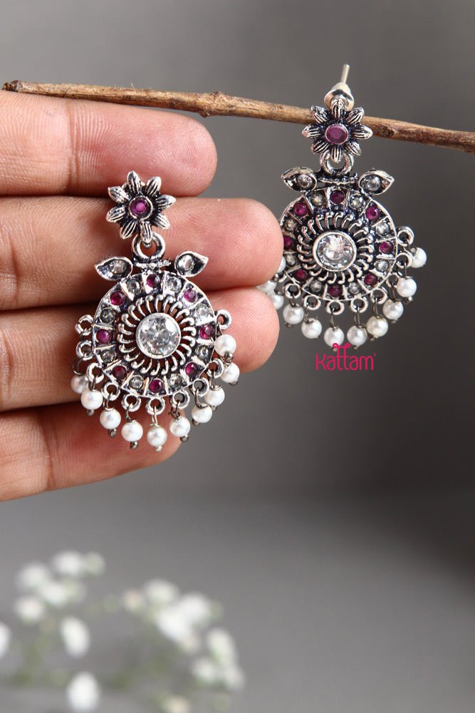 Silver Lookalike Daisy Earring 2 - E405A