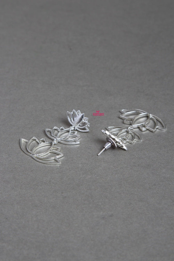 Silver Triple Lotus Earring - E116