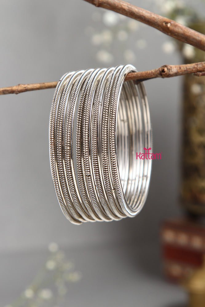 Silvertone Metal Fancy Bangle - B384 - V4