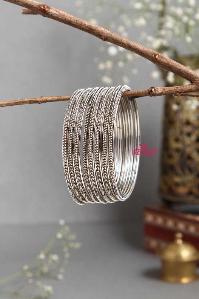 Silvertone Metal Fancy Bangle - B384 - V4