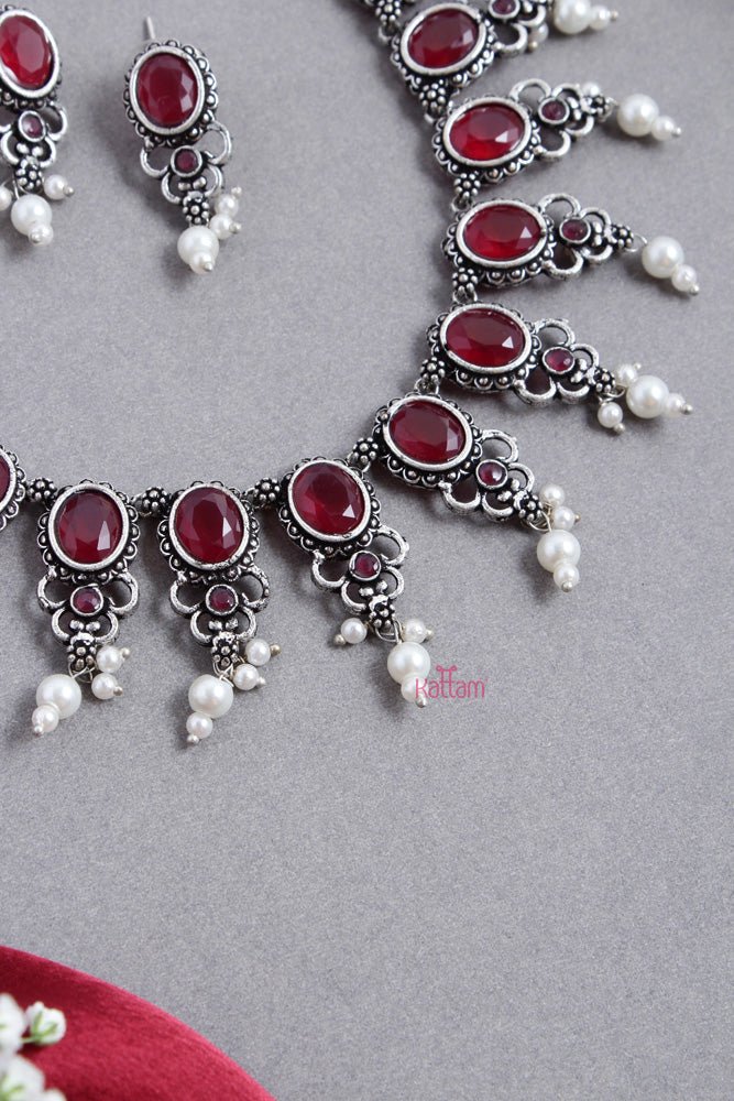 Silvertone Oval Ruby Stone Pearl Choker - N2531