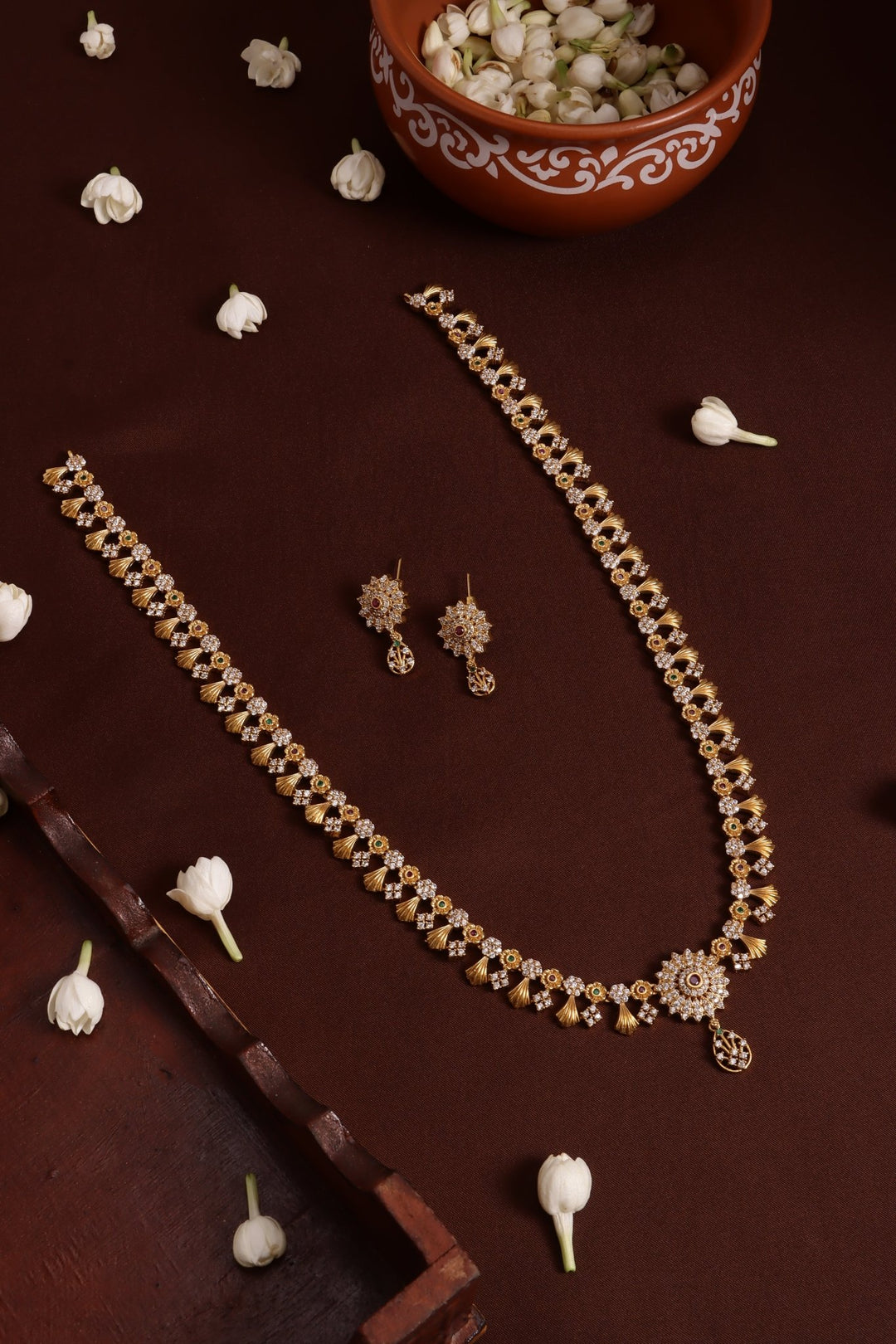 Simple AD Floral Pendant Haram - N4130
