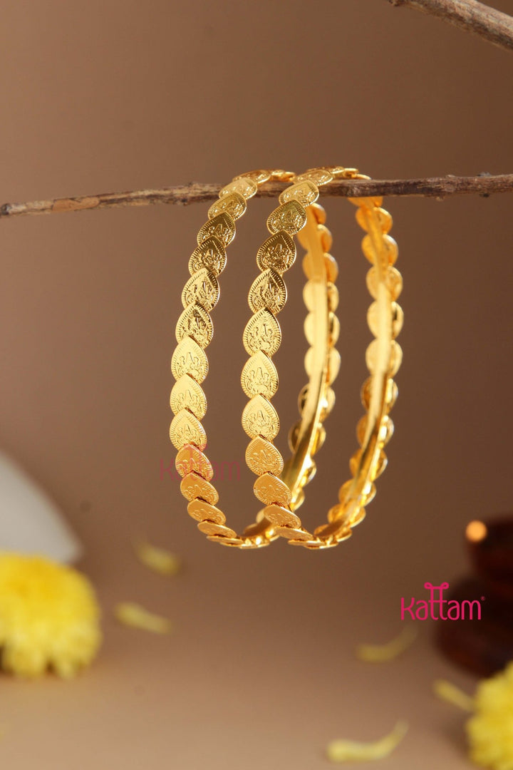 Simple Goddess Goldtone Thilak Bangle - B511
