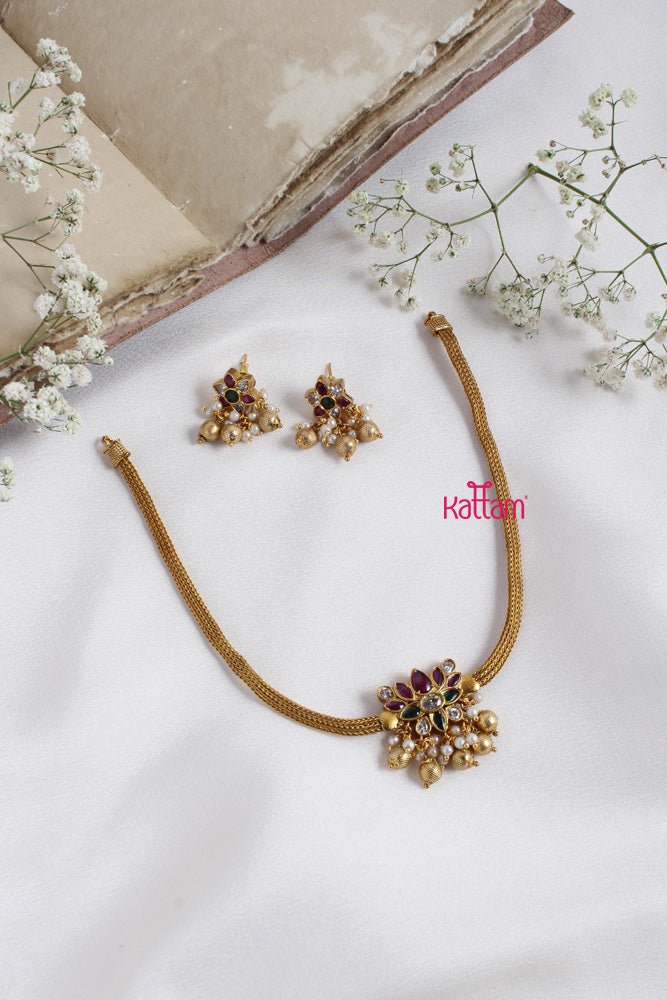 Simple Lotus Choker - N2279