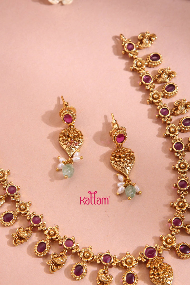 Simple Peacock Ruby Flower Choker - N3282