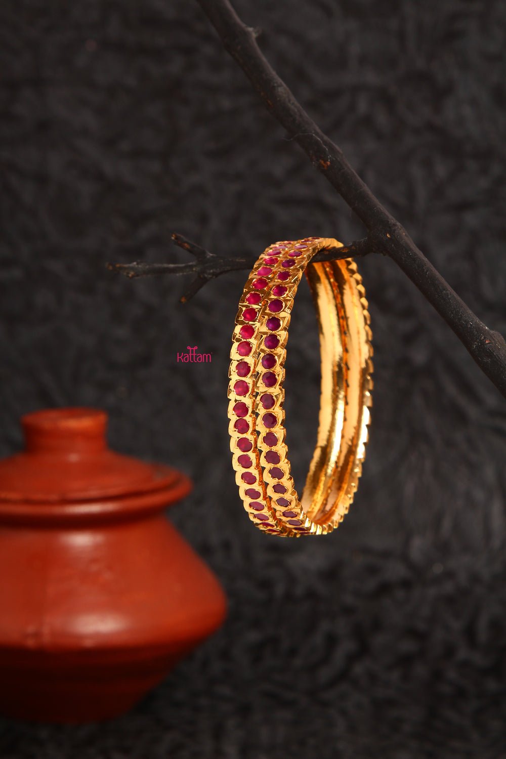 Single Line Ruby Stone Gati Bangle - B158