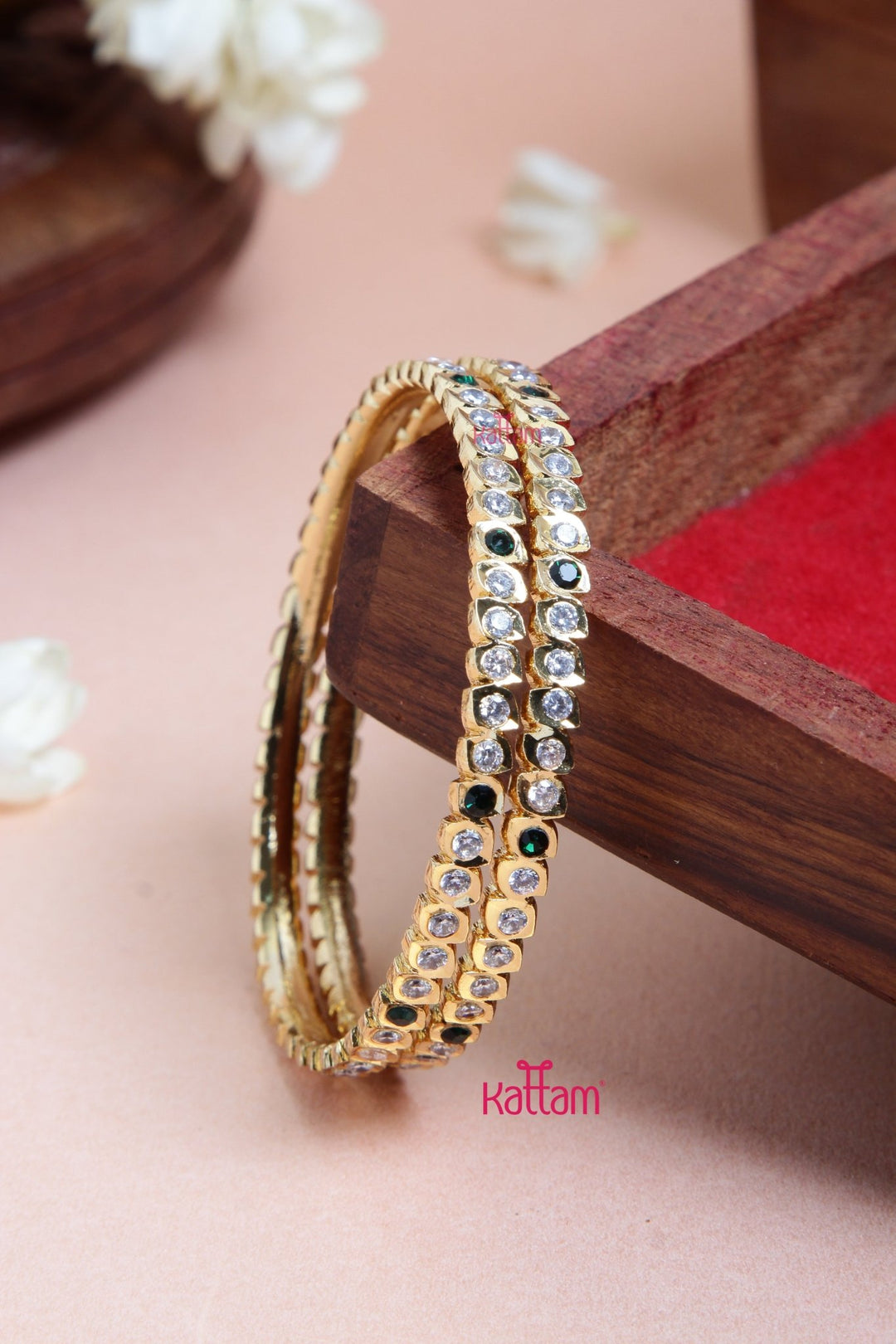 Single Line White &amp; Green Stone Gati Bangle - B548 - V4
