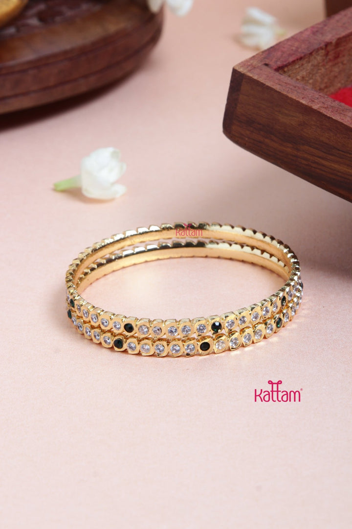 Single Line White &amp; Green Stone Gati Bangle - B548 - V4