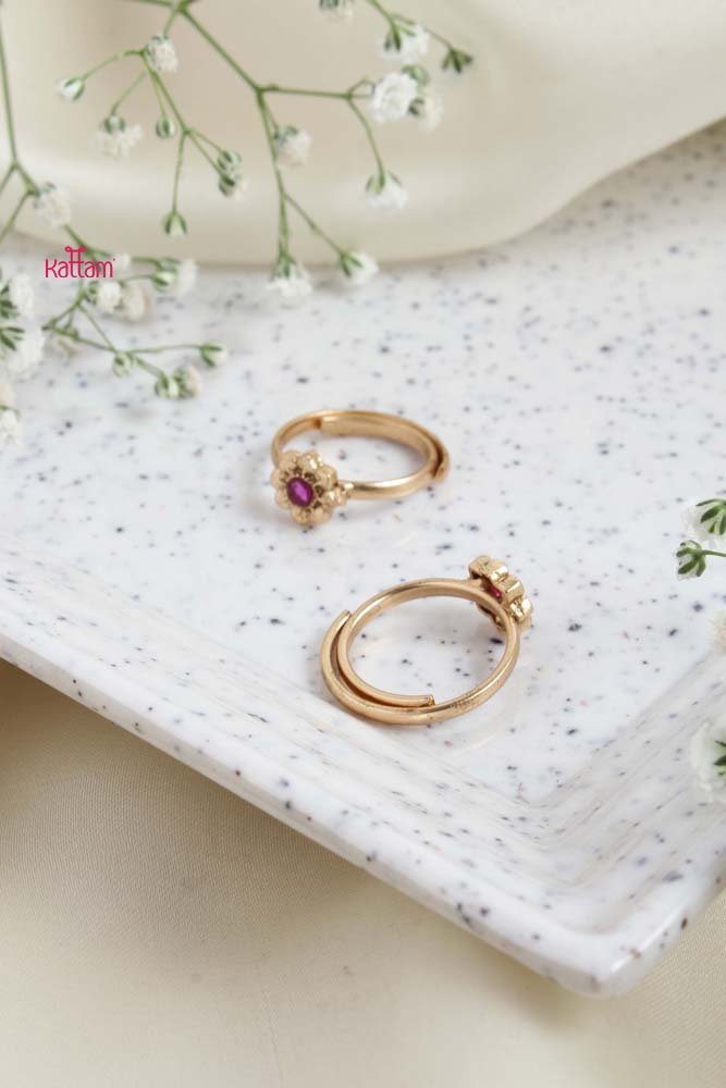 Small Flower Toe Ring ( Adjustable) - TR001