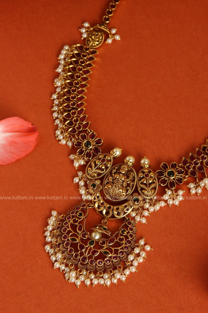 South Traditional Goddess Necklace - N873