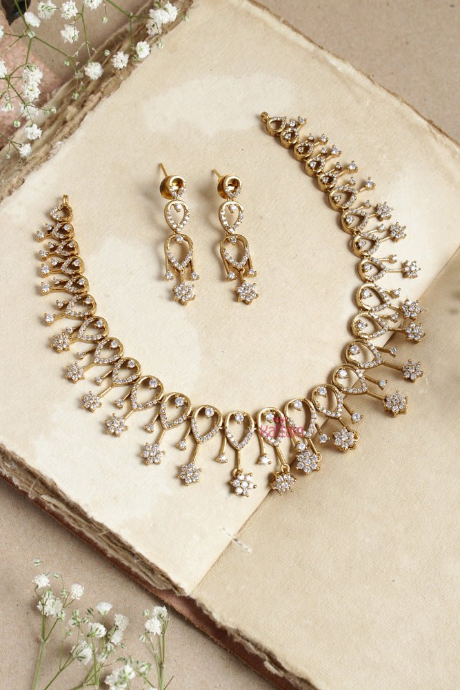 Spike White AD Choker - N5002