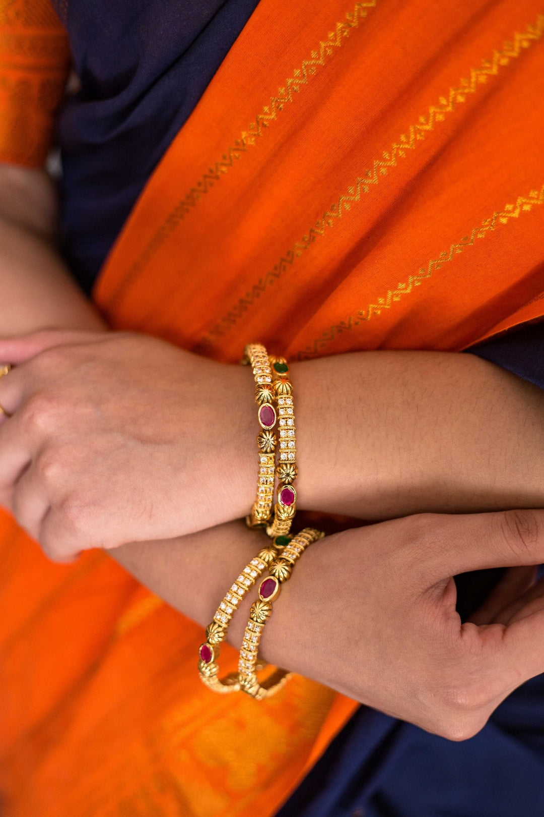 Spiral Gati Stone Bangle (Set of 4) - B520 - V4