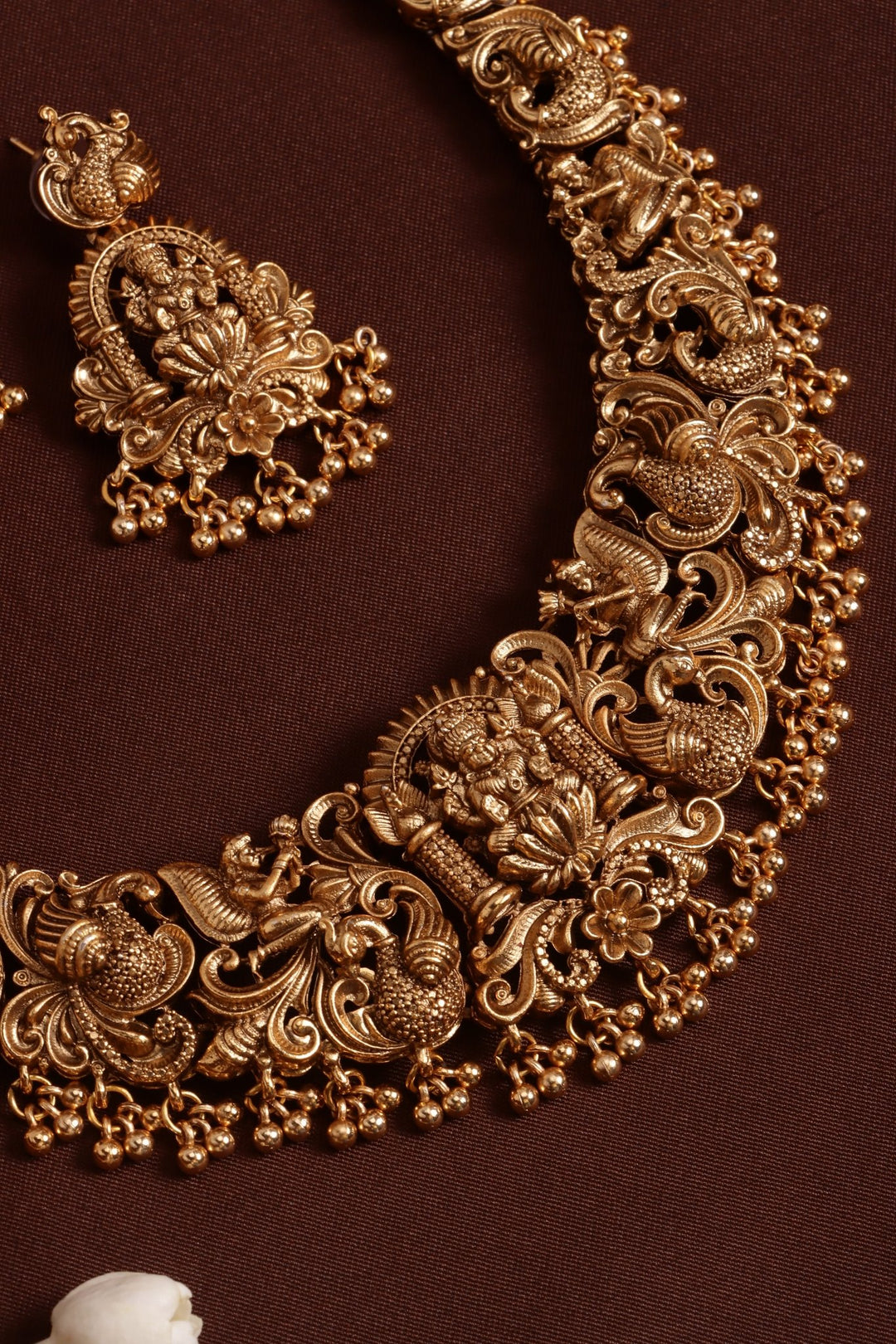 Swastika Semibridal Choker - Gold Trims - N4126