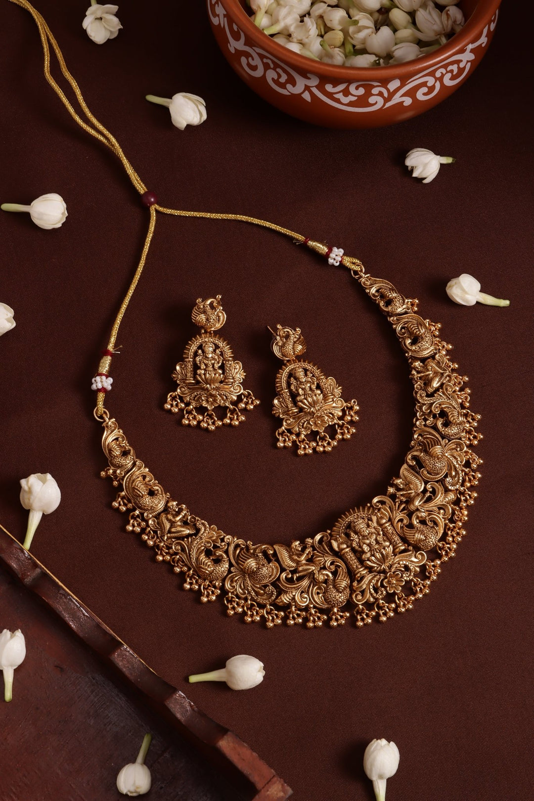 Swastika Semibridal Choker - Gold Trims - N4126