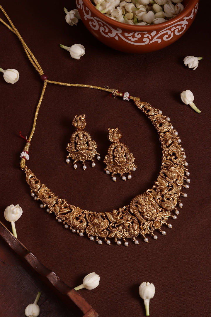 Swastika Semibridal Choker - Pearl - N4125