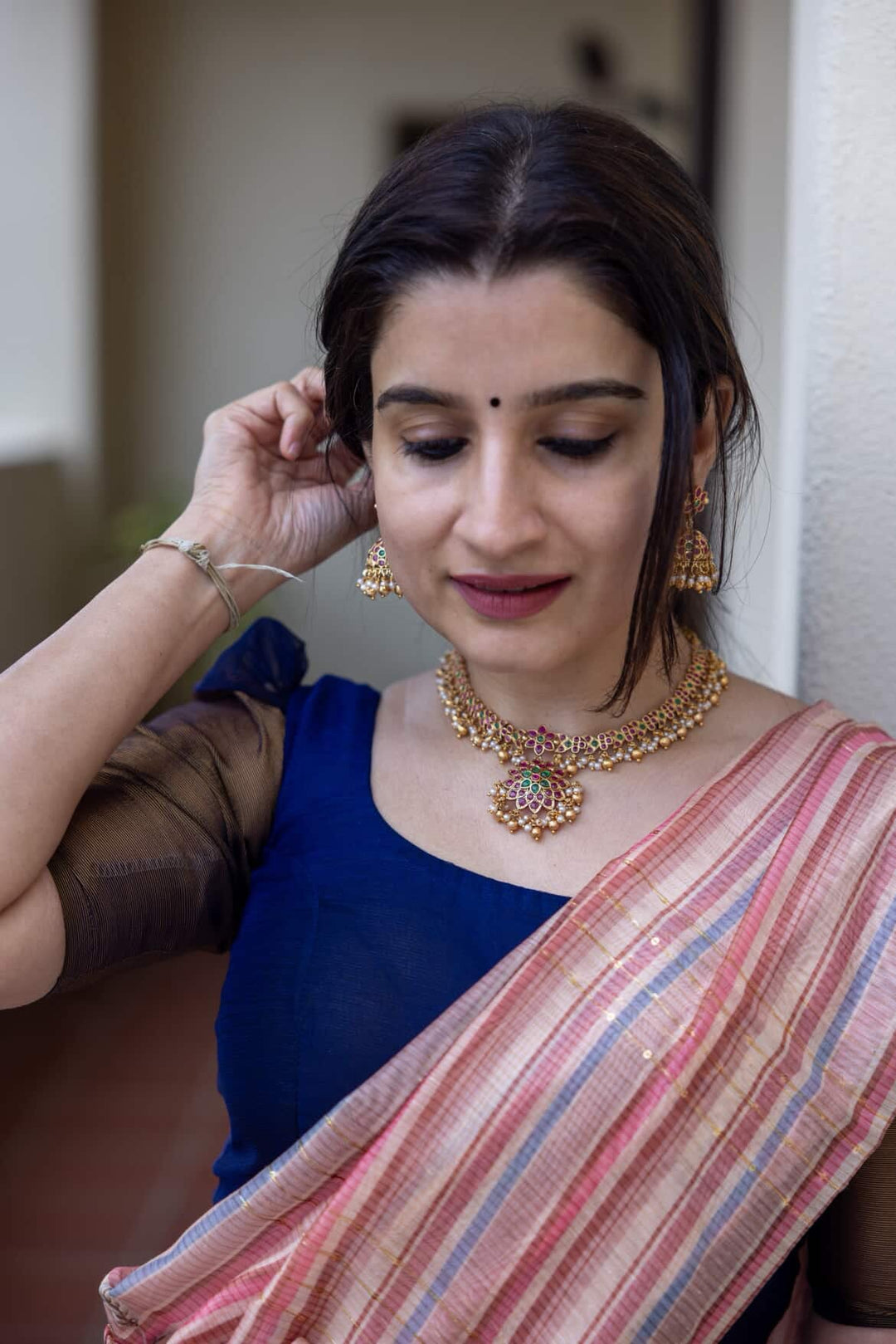 Tharani - Floral Necklace - N3088