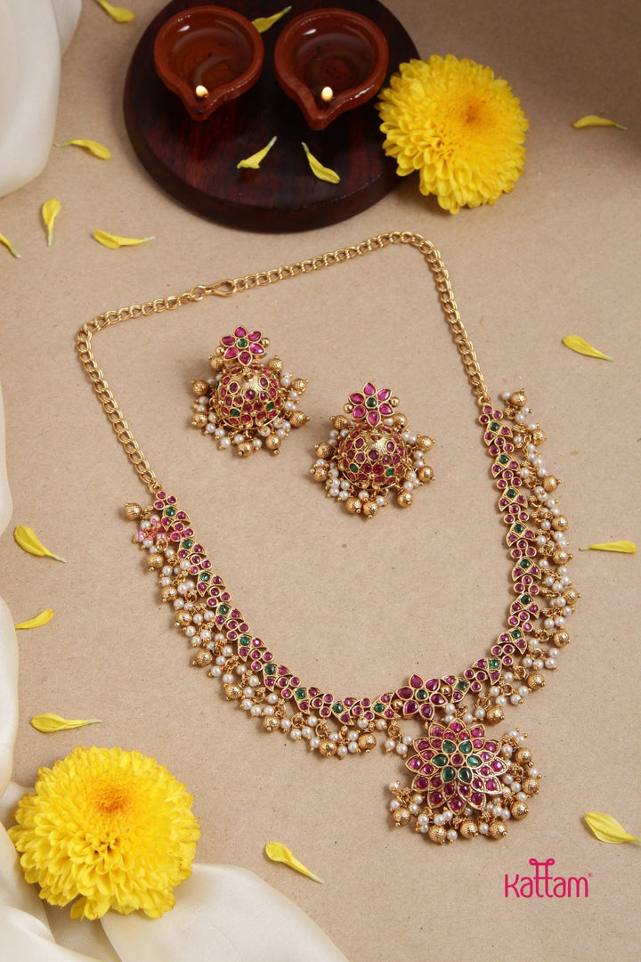 Tharani - Floral Necklace - N3088