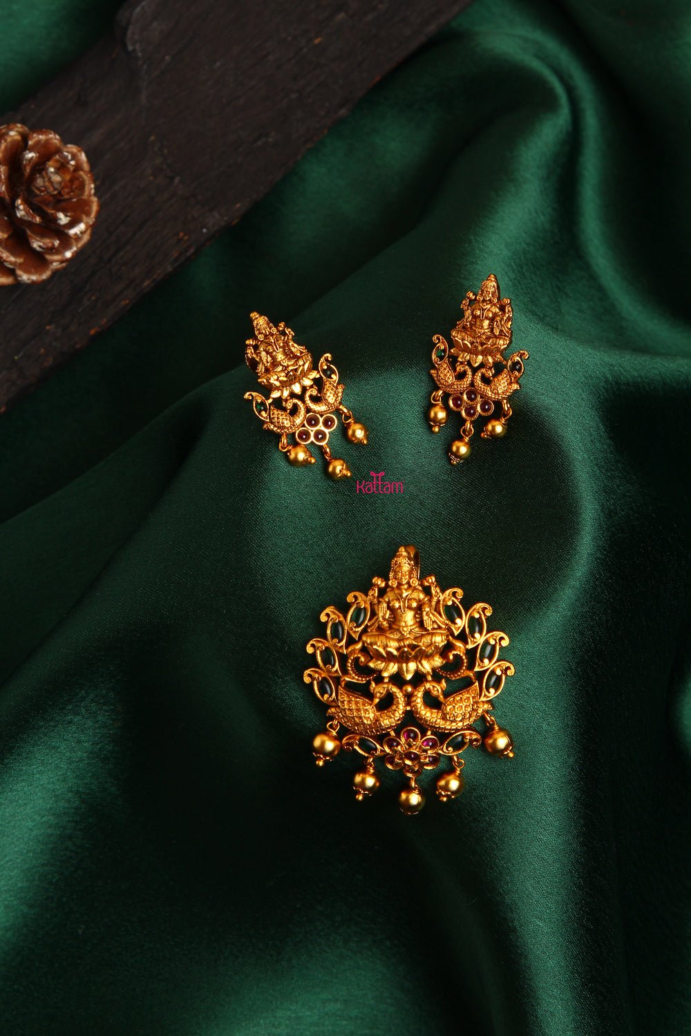 Traditional Goddess Pendant Set with Earrings (No chain) - P003