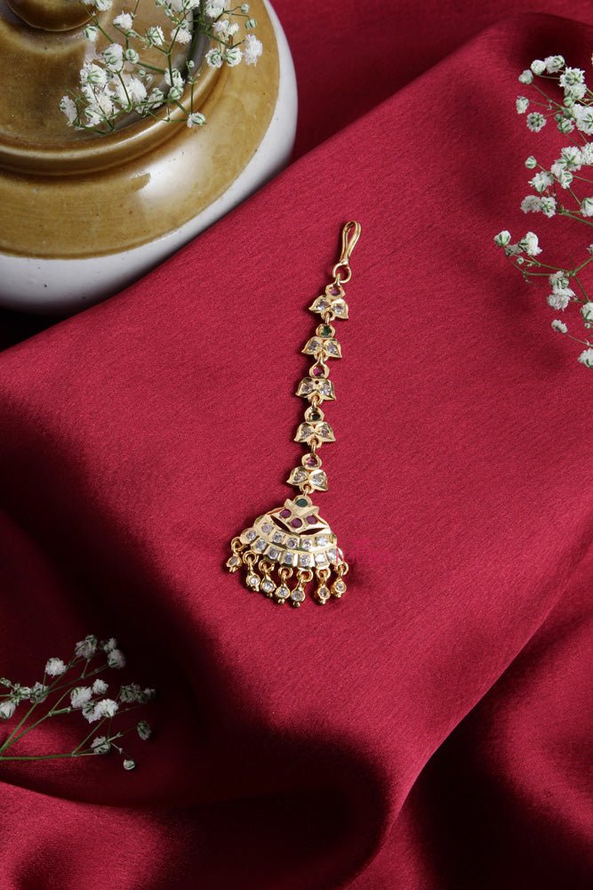 Traditional Goldtone Multistone Maangtikka - MT057