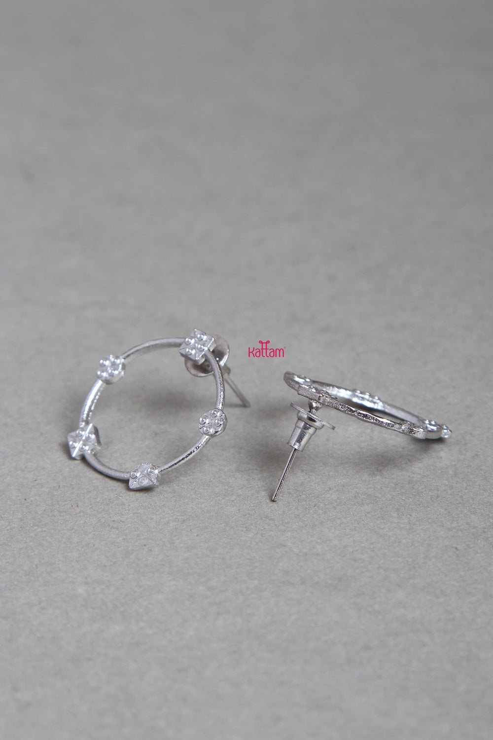 Trendy Earring - E103