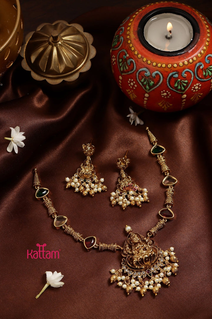Trendy Nakshi Stone Necklace - N3236