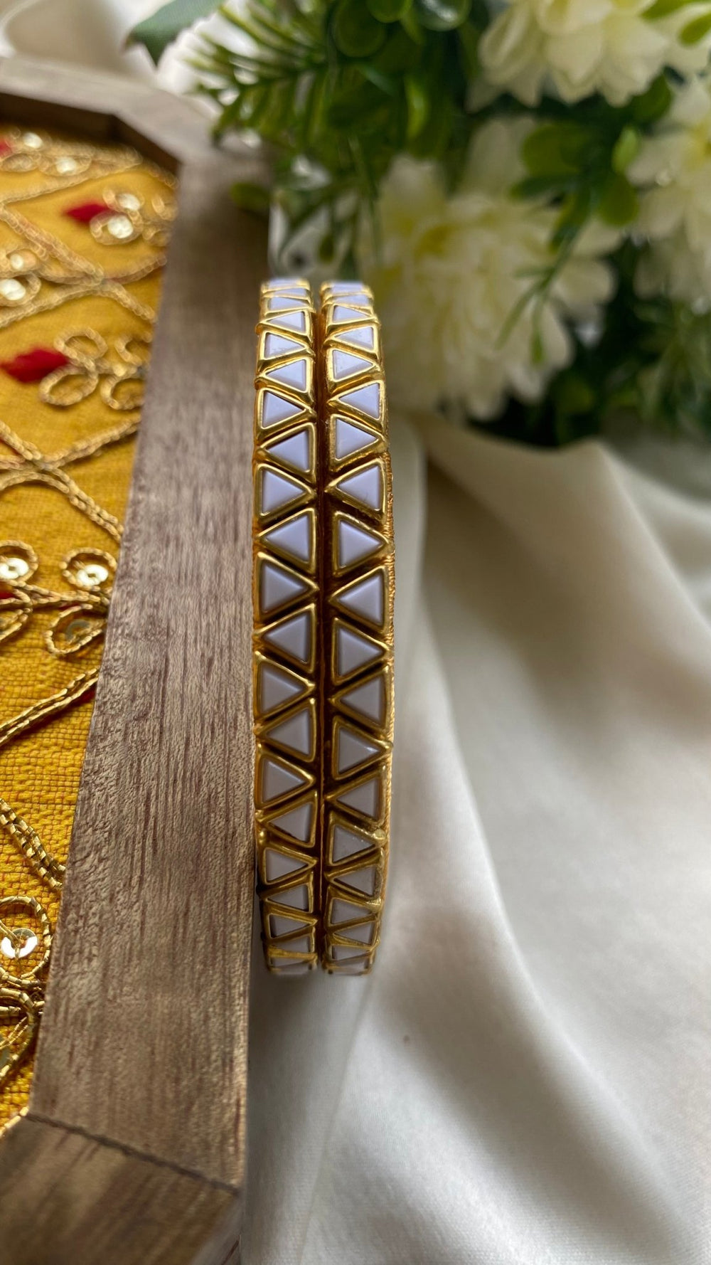 Triangle Bangles Handmade Kundan Bangles - Kattam