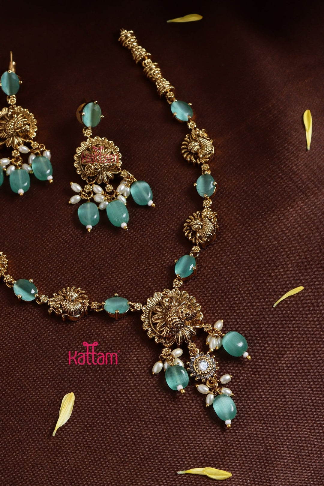 Turquoise Peacock Beaded Necklace - N3238