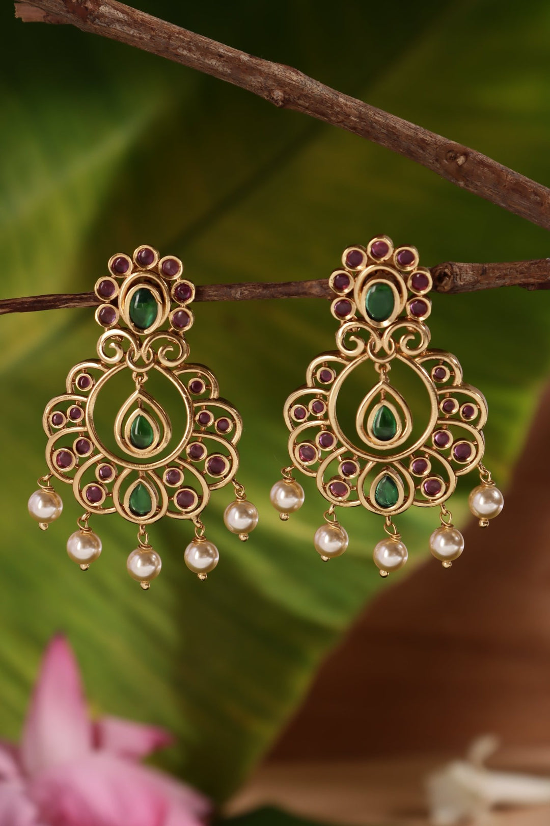 Varnya- Drop Earrings - E1508