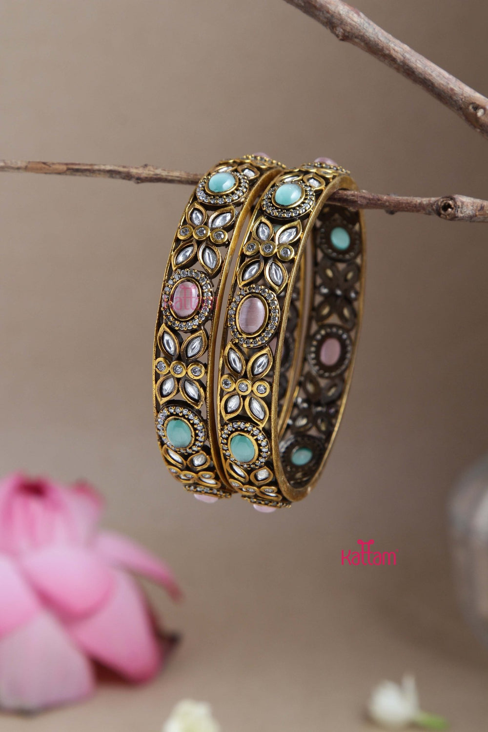 Victorian Pastel Oval Stone Bangle - B505 - V4