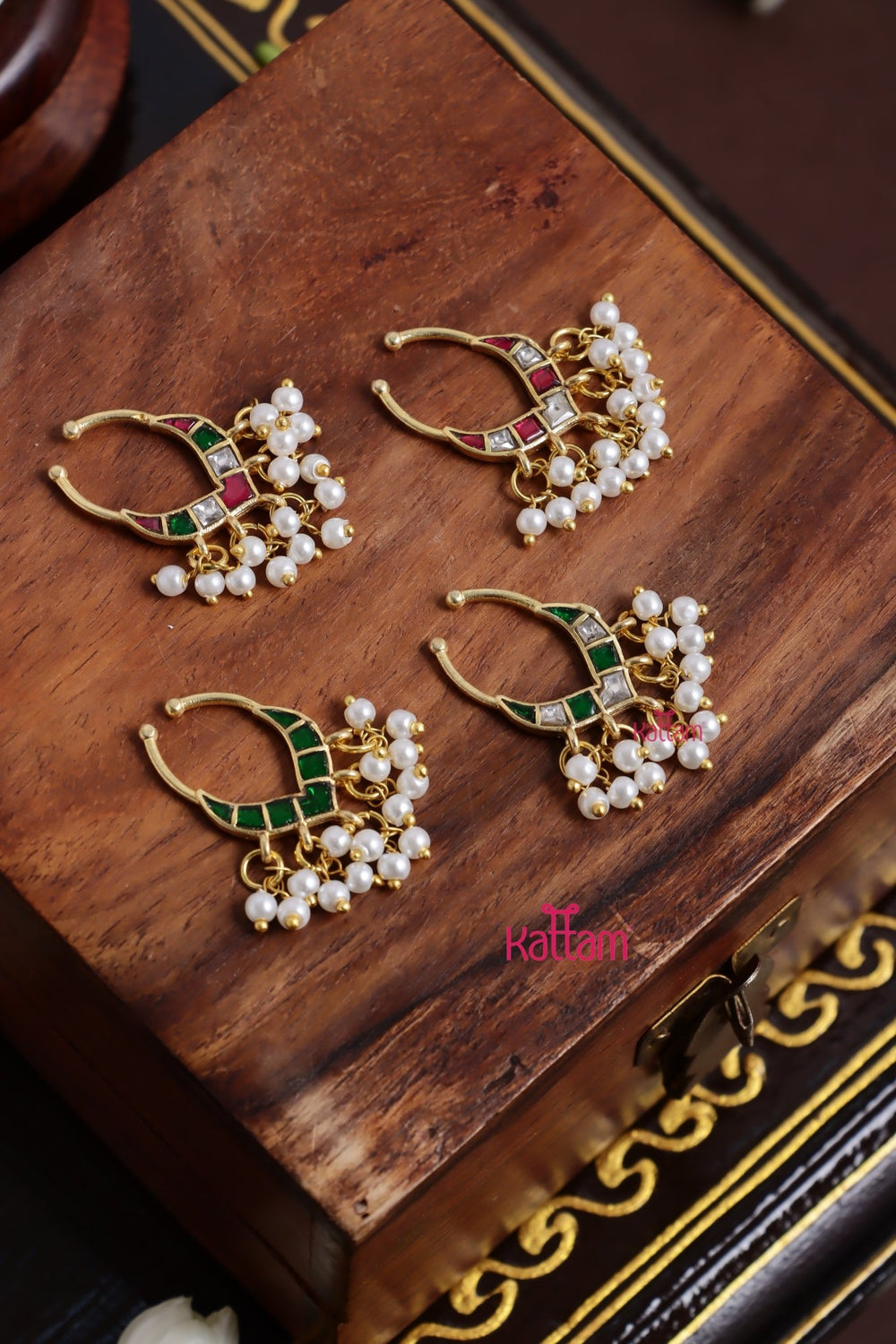 Visaka - Septum Green Nose Pin - NP178