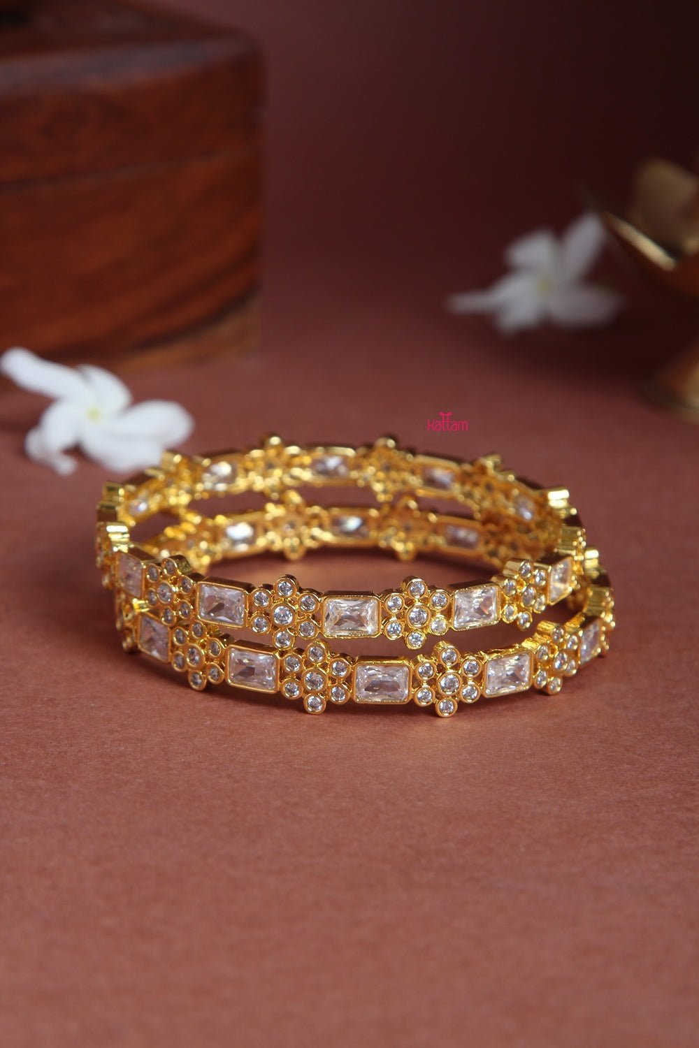 White Flower Stone Bangle - B200