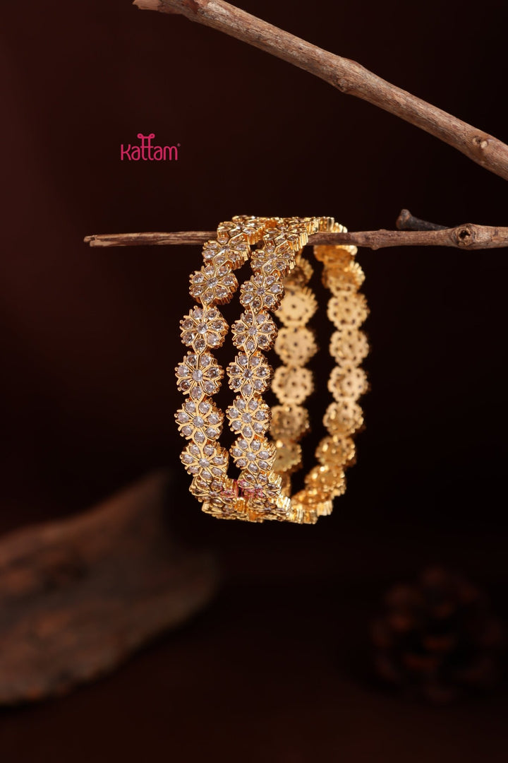 White Stone Flower Bangle ( Set of 2 ) - B597 - V4
