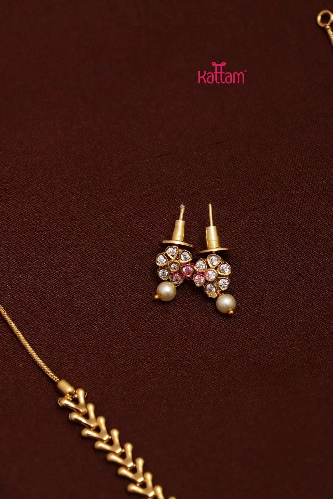 Yashi - Ruby Flower Dollar Chain - N3697
