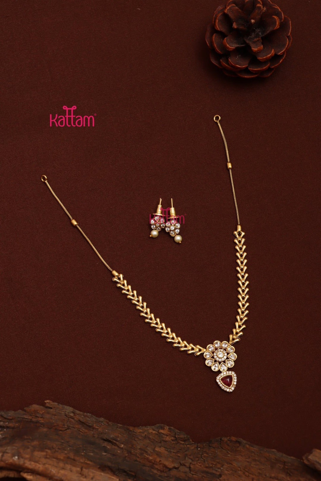 Yashi - Ruby Flower Dollar Chain - N3697