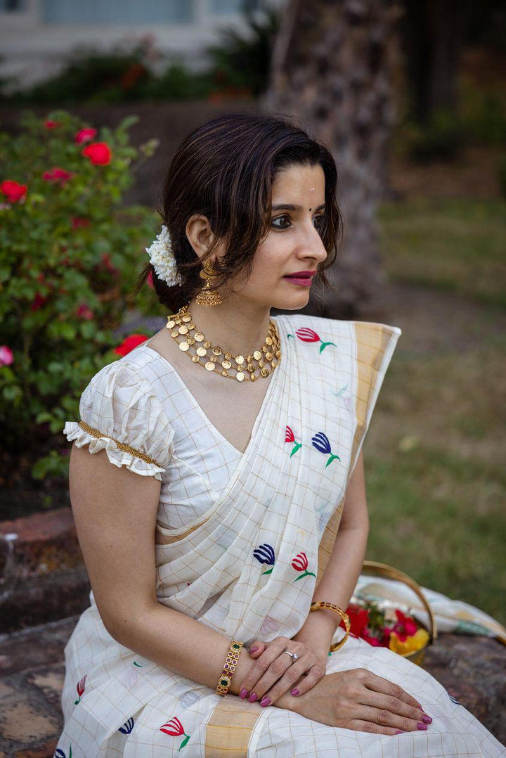 Yuva - Layered Queen Coin Necklace - N2285
