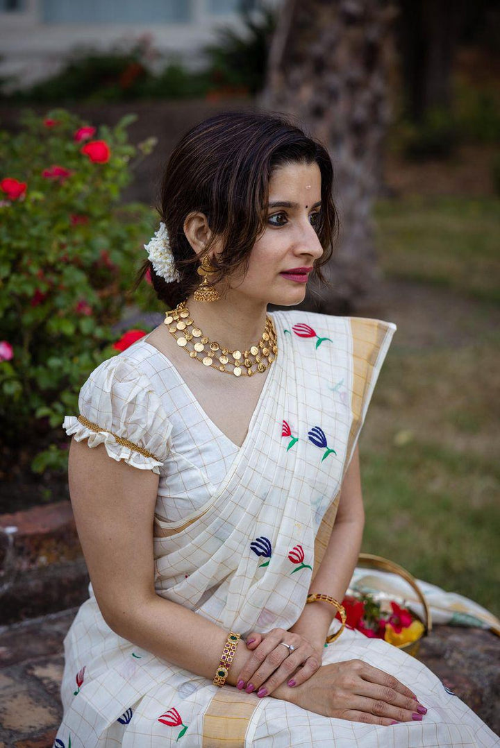 Yuva - Layered Queen Coin Necklace - N2285