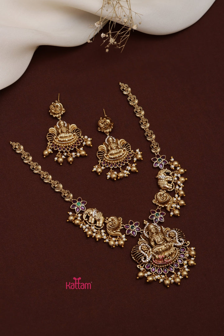 Yuvathi - Antique Lakshmi Necklace - N3657
