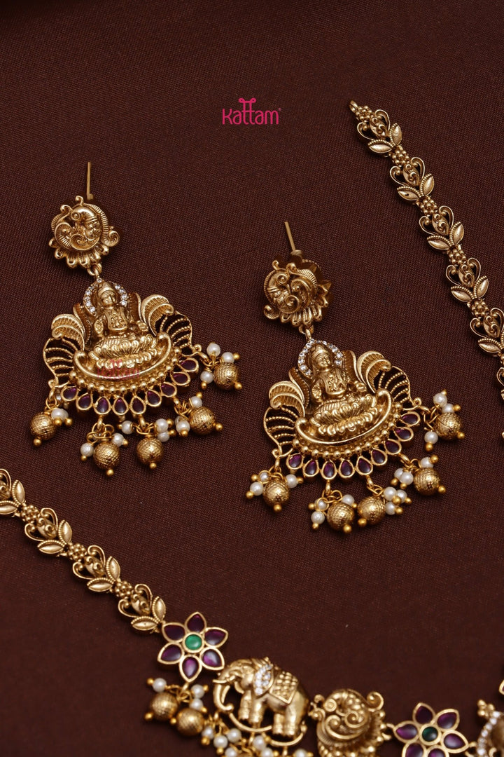 Yuvathi - Antique Lakshmi Necklace - N3657