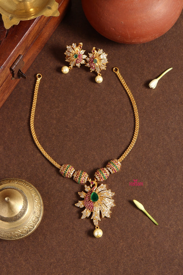 Trendy Necklace Collection Online